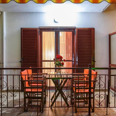 Anna Apartment
