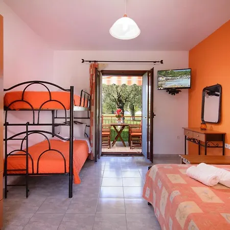 Anna * וורוורו